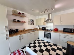 Photo 18- click for photo gallery